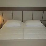 Freddy'S Hotel Tirana
