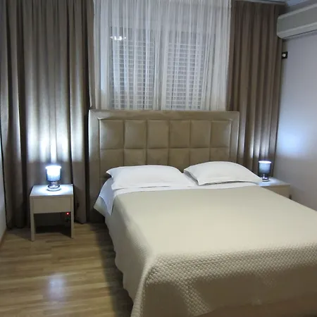 Freddy's טיראנה