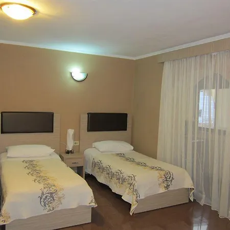 Freddy's 3* Tirana