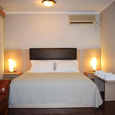 Hotel Freddy's Tirana