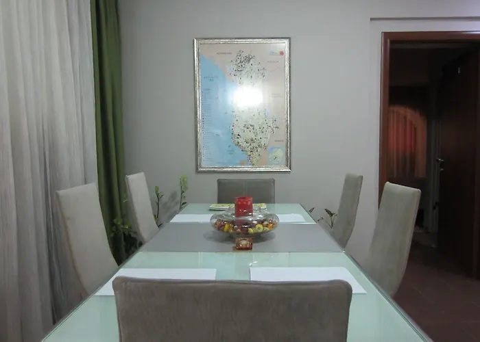 Ξενοδοχείο Freddy's 3*