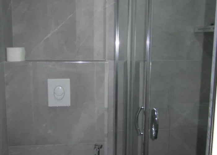 Hotel Freddy'S Hotel Tirana