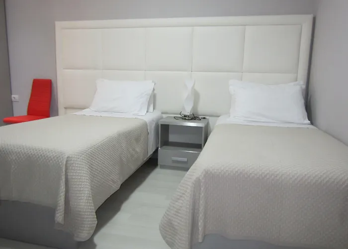 Freddy's 3* Τίρανα