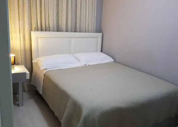 Freddy'S Hotel Hotel