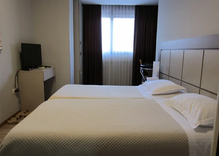 Freddy'S Hotel Tirana