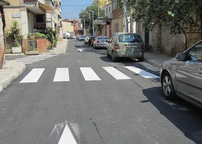 Freddy's Τίρανα