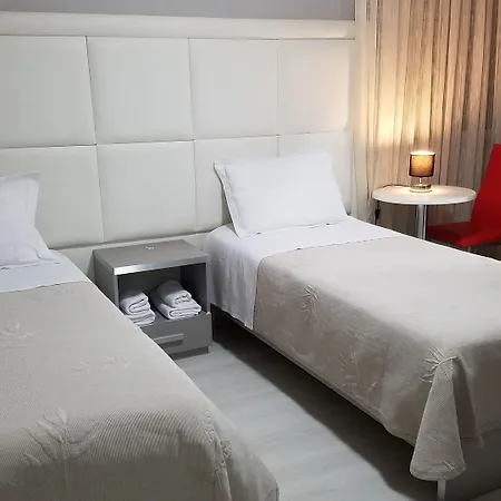 Hotel Freddy's Tirana