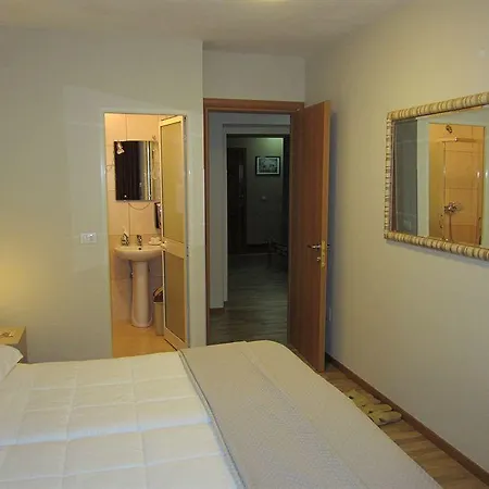 Freddy's Hotell 3*