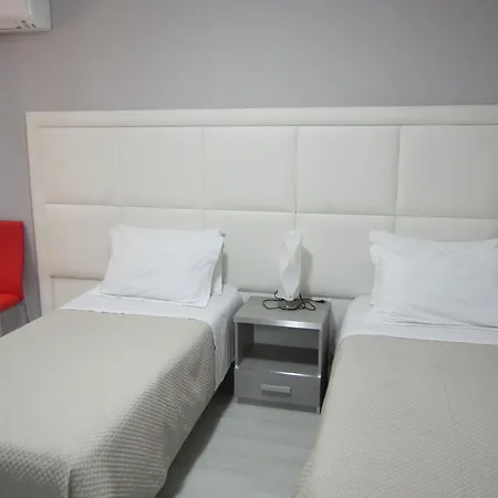 Freddy's 3* Tirana