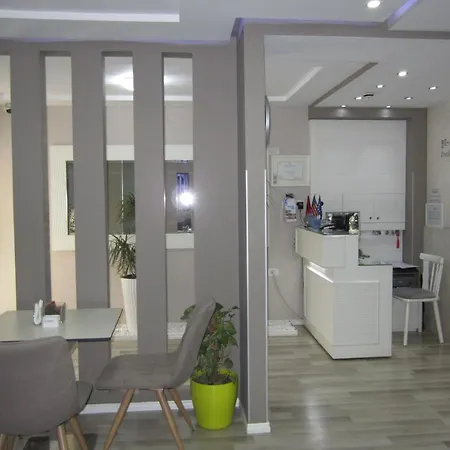 Freddy's Hotell Tirana